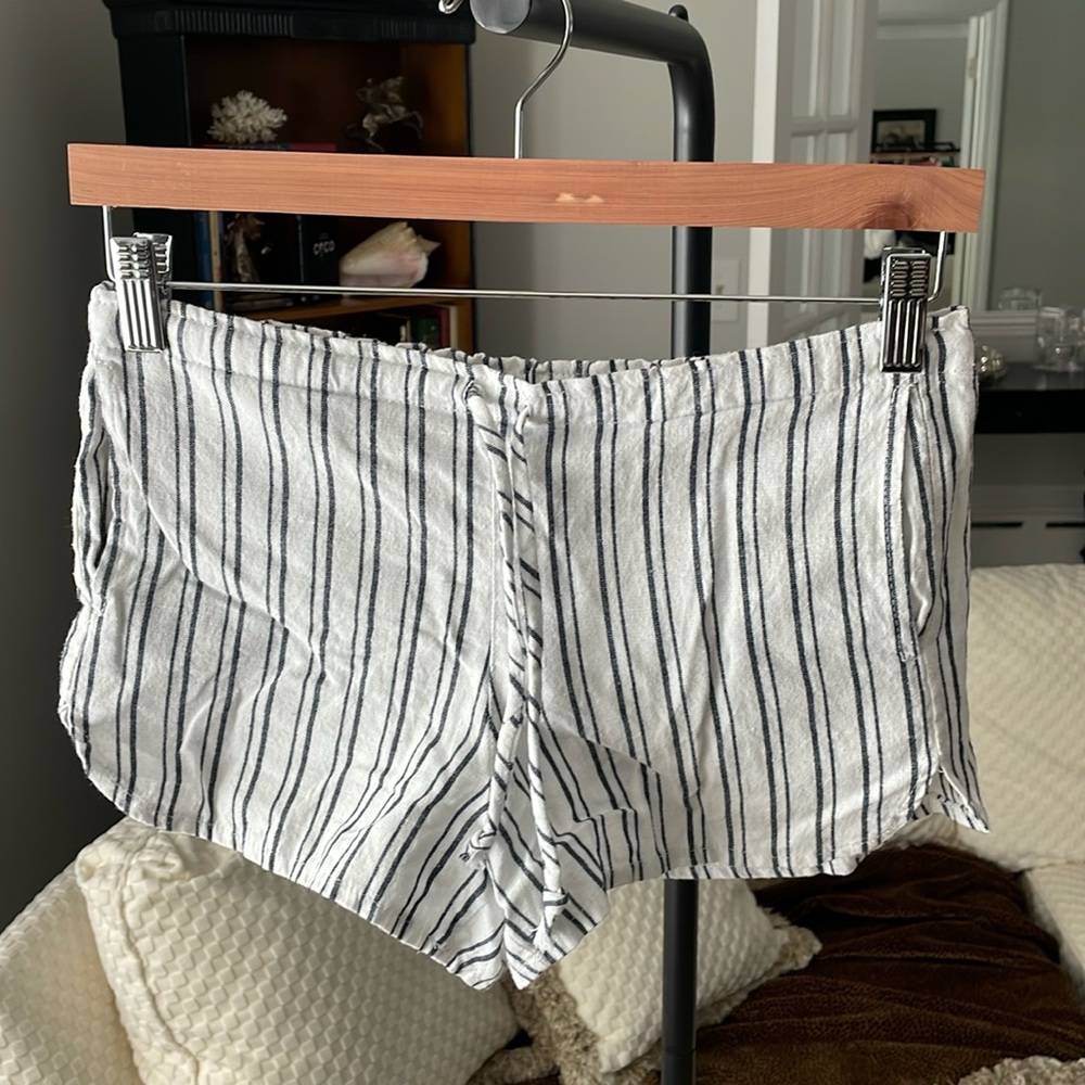 Brandy Melville striped short